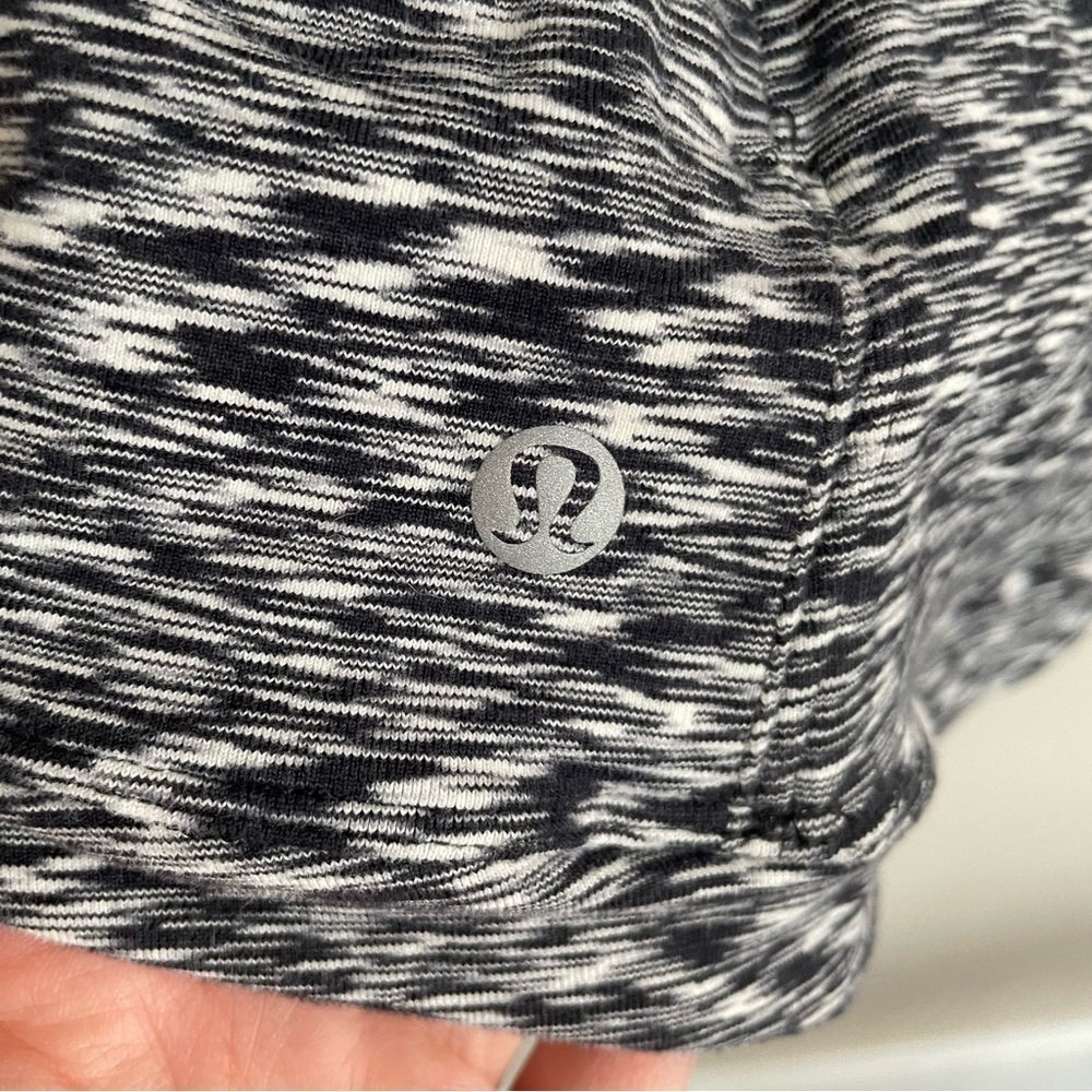 Lululemon 🍋 Runderful Long Sleeve Spaced Put Space Dye Black 6 - Picture 10 of 12